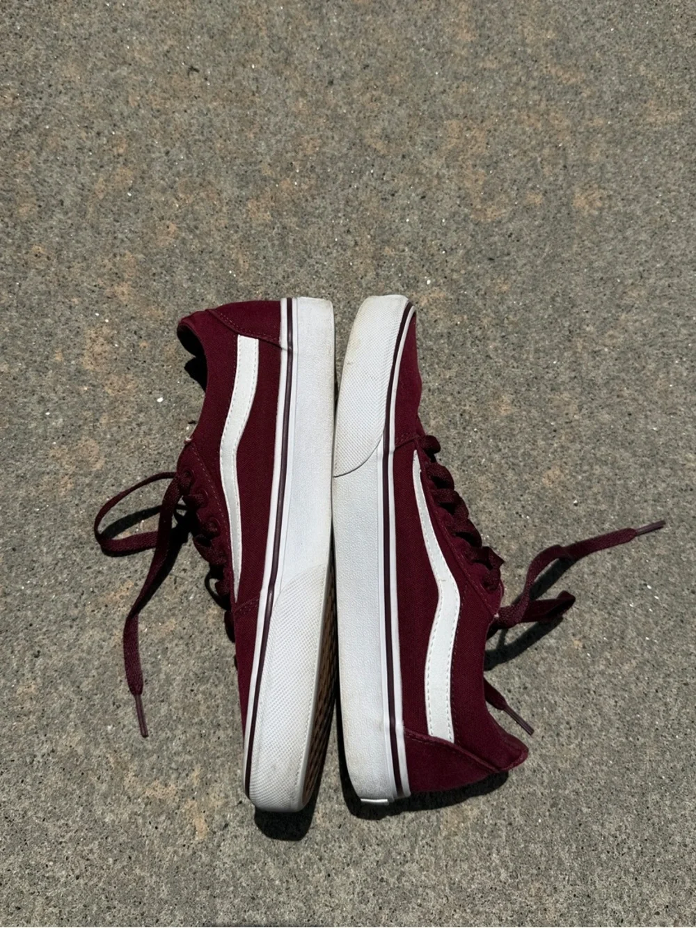 Vans Women's Maroon and White Low-Top Sneakers